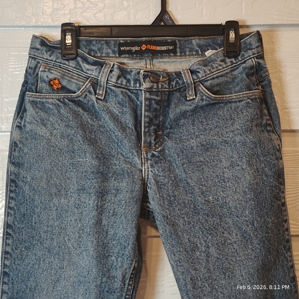 Wrangler FR Jeans Women’s 5/6x32 Flame Resistant Work Denim - Picture 3 of 9